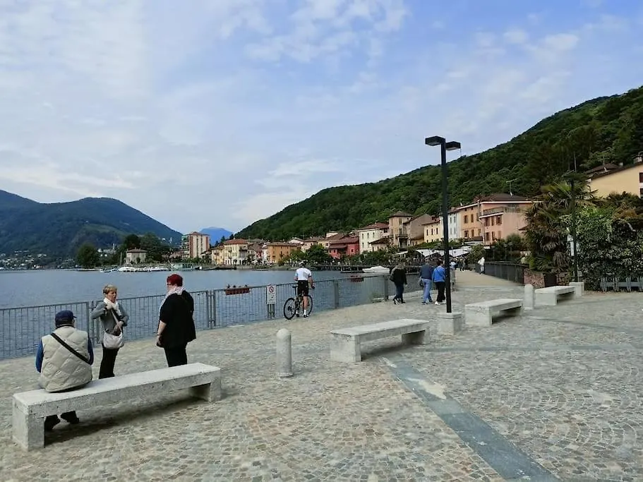 Casa Sul Lago Di Lugano - Besano / Porto Ceresio 0*,