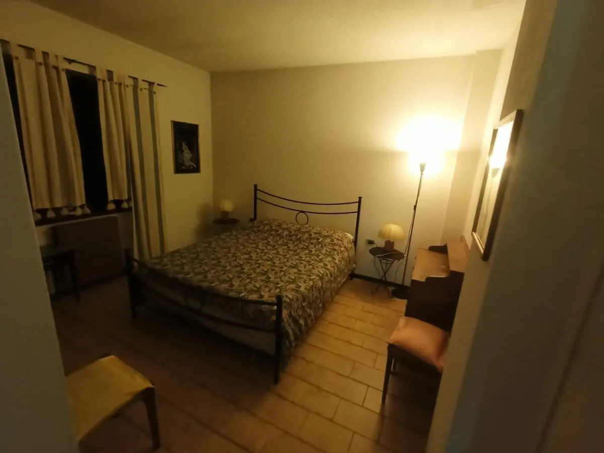 Casa Sul Lago Di Lugano - Besano / Porto Ceresio 0*,